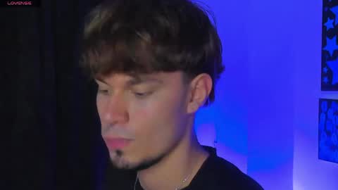  independent model online show from 24, 4, 2026