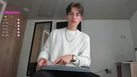 manucute 23  online show from 9, 3, 2025