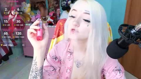 Manuela online show from 3, 2, 2025