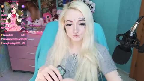 Manuela online show from 9, 3, 2025