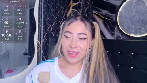 Manuela  online show from 30, 11, 2025