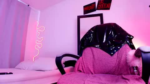 manuevans10 online show from 16, 9, 2025