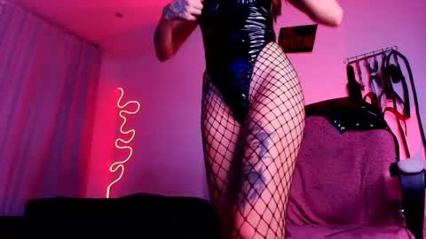 manuevans10 online show from 23, 9, 2025