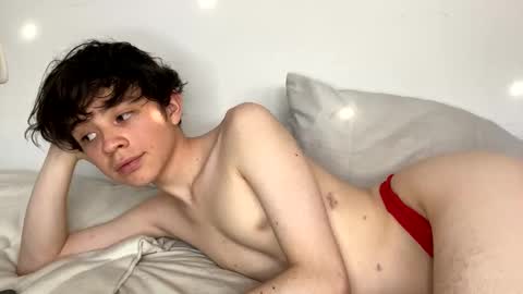 Snapshot of maplefroggy chatting on 19, 12, 2024 Maple online show from 19, 12, 2024