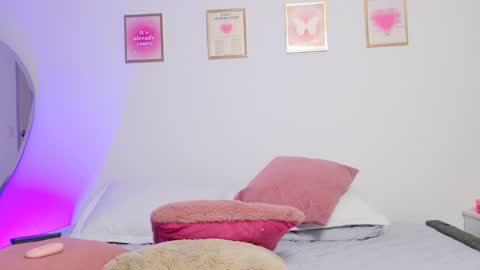     online show from 26, 2, 2025