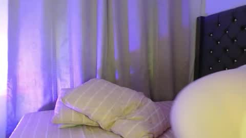 mara4sweet online show from 9, 4, 2026