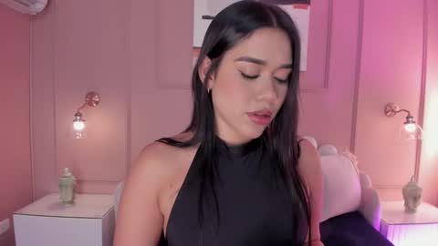 Snapshot of mara_brooks chatting on 3, 10, 2025 Mara online show from 3, 10, 2025