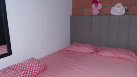 Snapshot of maraa_09 chatting on 2, 1, 2025 Marcela independent online show from 2, 1, 2025