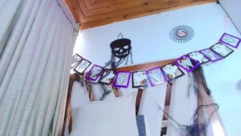 maraa_x online show from 9, 10, 2025