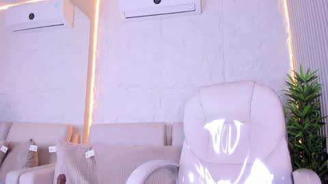 Snapshot of marelynsummer chatting on 22, 5, 2026 Marelyn online show from 22, 5, 2026