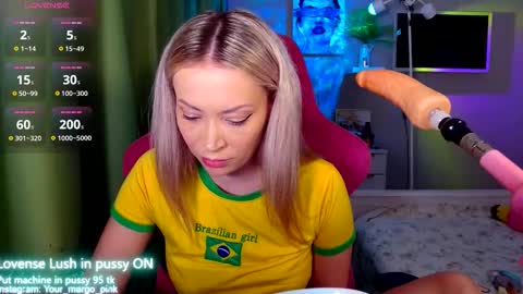 Snapshot of margohotty chatting on 31, 10, 2025 Margo for you   online show from 31, 10, 2025