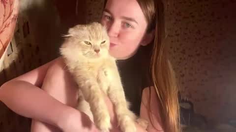 Chloe online show from 15, 5, 2026