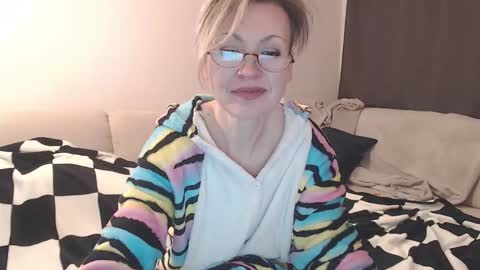 Mari online show from 12, 2, 2025