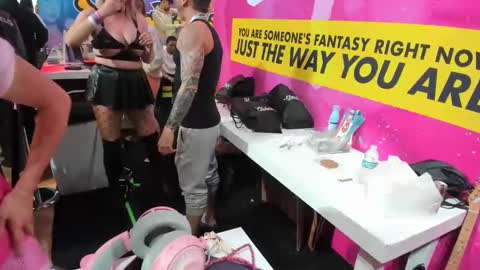 Snapshot of mariahpinkkitty chatting on 19, 1, 2025 Pinkkitty online show from 19, 1, 2025