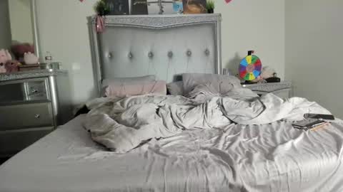 Snapshot of mariahpinkkitty chatting on 12, 2, 2025 Pinkkitty online show from 12, 2, 2025