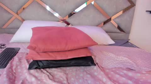 Snapshot of marian_pinzon chatting on 28, 2, 2025 Marian online show from 28, 2, 2025