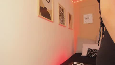 Marian online show from 2, 4, 2026