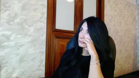 Mariana online show from 2, 12, 2025