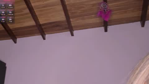 Snapshot of mariana__roe chatting on 12, 12, 2024 Mariana Roe online show from 12, 12, 2024