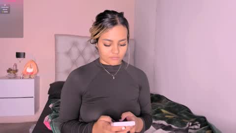 Snapshot of mariana__roe chatting on 18, 2, 2025 Mariana Roe online show from 18, 2, 2025