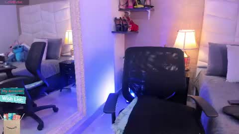 Snapshot of mariana_c chatting on 7, 7, 2026 Mar y online show from 7, 7, 2026