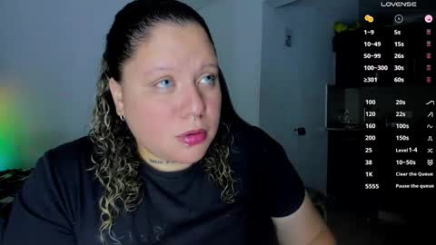 Snapshot of mariana_smittt chatting on 9, 3, 2025 Independent Model online show from 9, 3, 2025