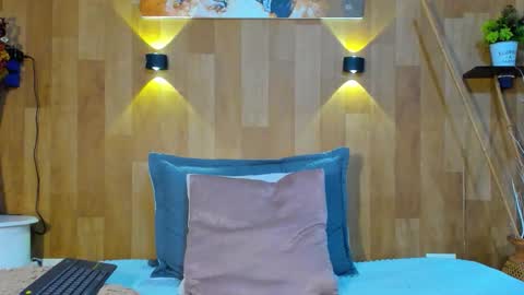 Snapshot of marianaa_aangel chatting on 4, 4, 2026 Mariana Angel online show from 4, 4, 2026