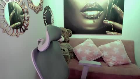 Mariana Lopez online show from 24, 5, 2026