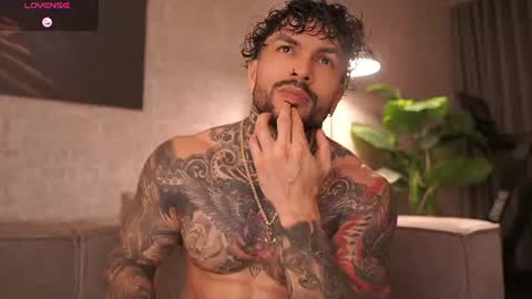 Snapshot of mariano_costa chatting on 23, 6, 2026 Mariano Costa online show from 23, 6, 2026