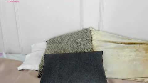 Maria Pettit online show from 5, 3, 2026