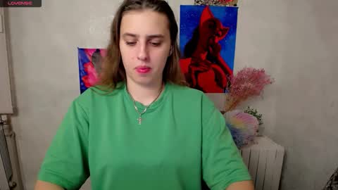 Snapshot of mariatess_ chatting on 23, 10, 2025 Mariia online show from 23, 10, 2025