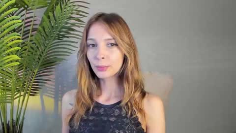 Snapshot of maribett chatting on 17, 9, 2025 Masha online show from 17, 9, 2025