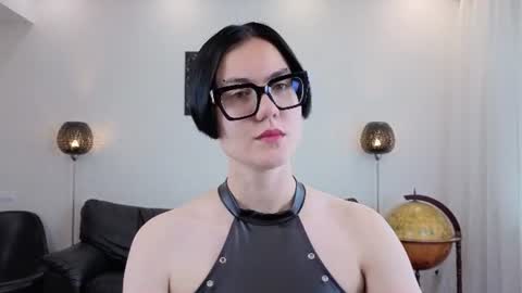 Marie Fitch online show from 8, 7, 2026