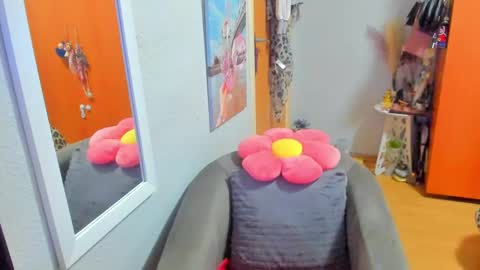 Snapshot of marie_marie03 chatting on 28, 2, 2025 Marie online show from 28, 2, 2025