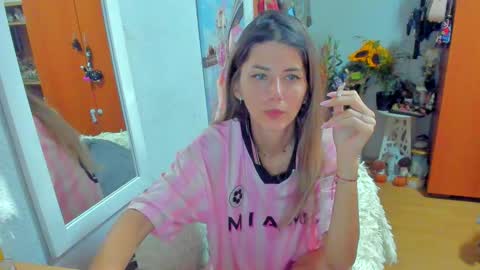 Snapshot of marie_marie03 chatting on 18, 9, 2025 Marie online show from 18, 9, 2025