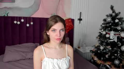 Snapshot of marie_reyes_ chatting on 12, 12, 2024 Mary 3 online show from 12, 12, 2024