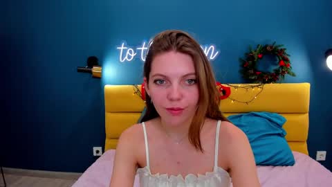 Snapshot of marie_reyes_ chatting on 16, 12, 2024 Mary 3 online show from 16, 12, 2024