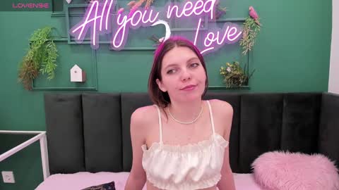Snapshot of marie_reyes_ chatting on 22, 12, 2024 Mary 3 online show from 22, 12, 2024