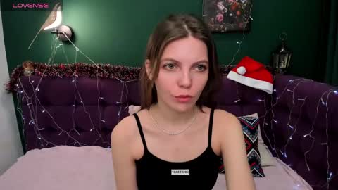 Snapshot of marie_reyes_ chatting on 25, 12, 2024 Mary 3 online show from 25, 12, 2024
