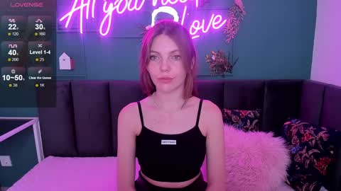 Snapshot of marie_reyes_ chatting on 27, 12, 2024 Mary 3 online show from 27, 12, 2024