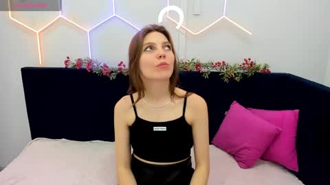 Snapshot of marie_reyes_ chatting on 9, 1, 2025 Mary 3 online show from 9, 1, 2025