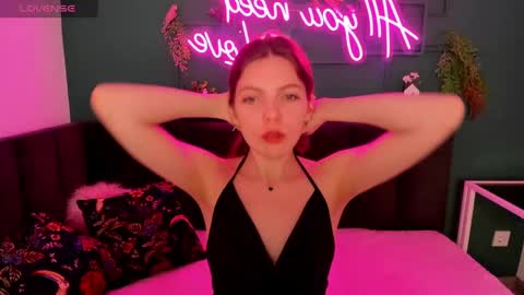 Snapshot of marie_reyes_ chatting on 20, 2, 2025 Mary 3 online show from 20, 2, 2025