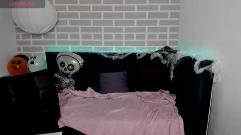 Mary 3 online show from 26, 10, 2025