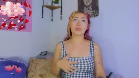 Snapshot of marieetaylor chatting on 18, 7, 2026 Mariee online show from 18, 7, 2026