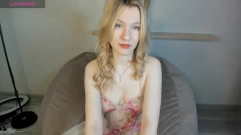 mariel_brown online show from 9, 11, 2025