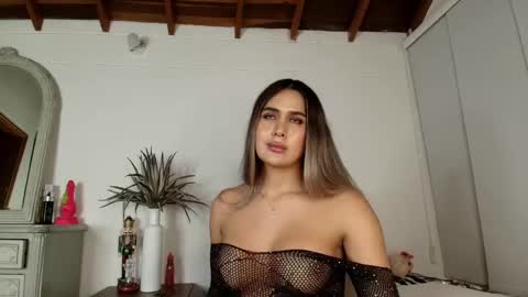 Marihana online show from 8, 2, 2025