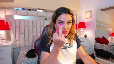 mariiahneedles online show from 5, 2, 2025