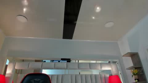 mariiahneedles online show from 19, 10, 2025