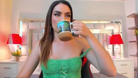 mariiahneedles online show from 13, 11, 2025