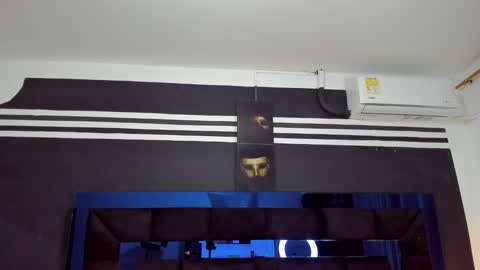 Marilyn Vega online show from 25, 1, 2025